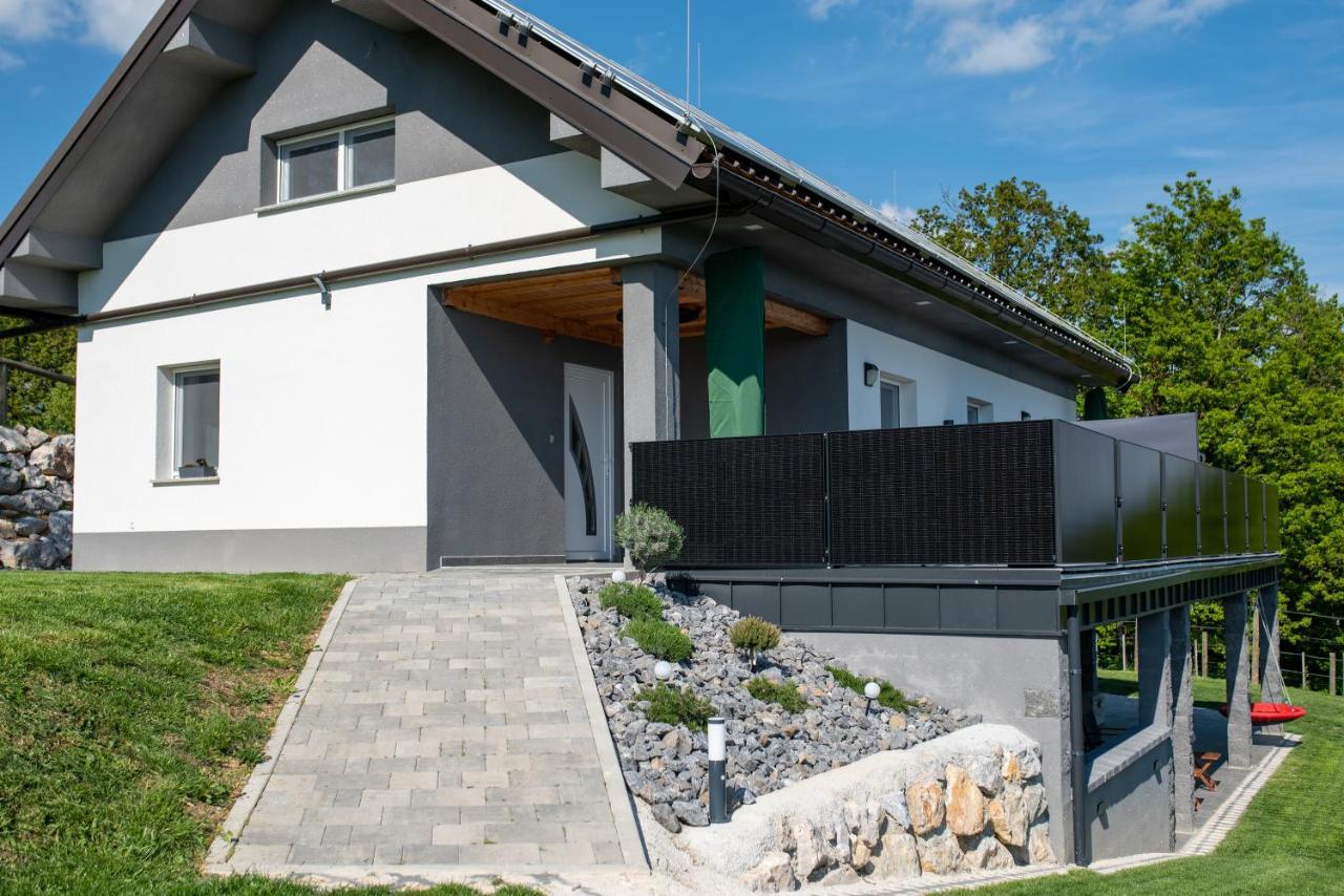 Apartmaji Gracner Dramlje 外观 照片