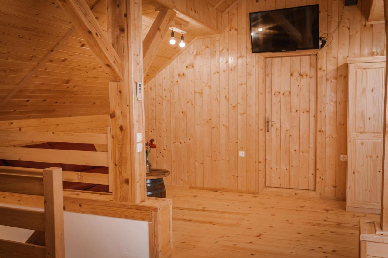 Apartmaji Gracner Dramlje 外观 照片